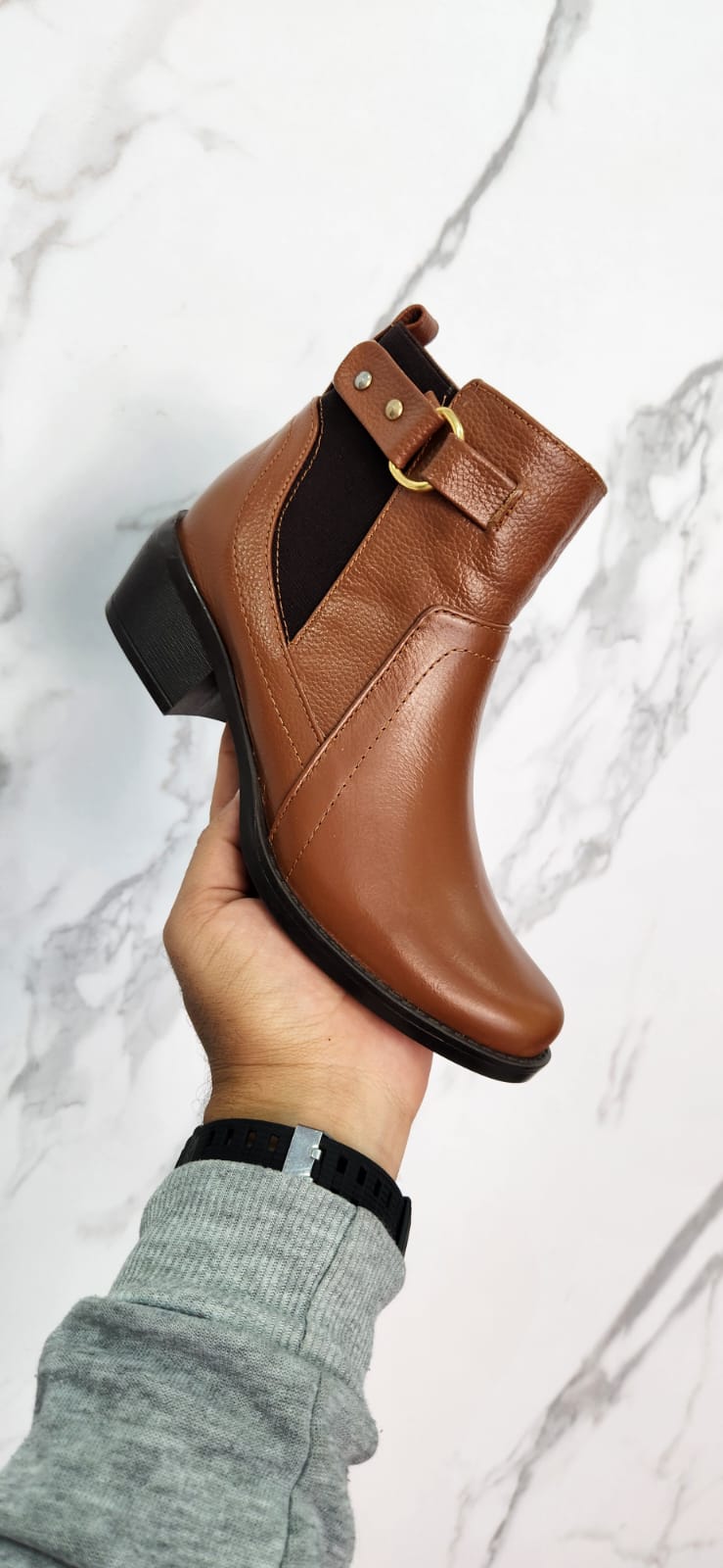 Bota Chic para Mujer – Elegancia y Comodidad en Cuero Premium